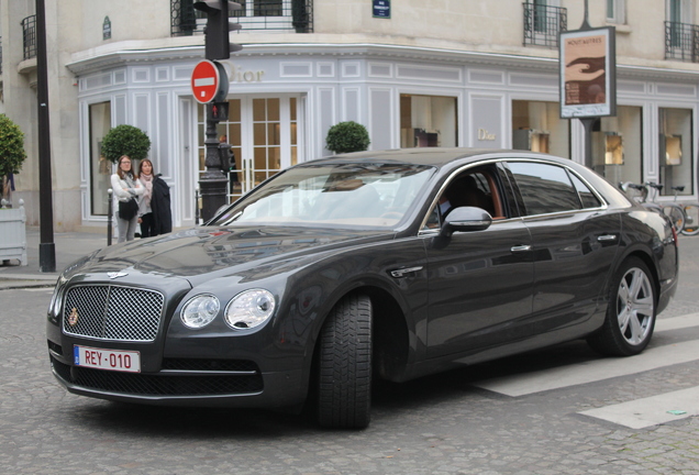 Bentley Flying Spur V8