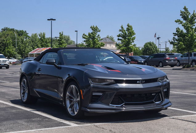 Chevrolet Camaro SS Convertible 2016 50th Anniversary