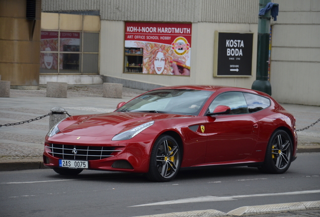 Ferrari FF