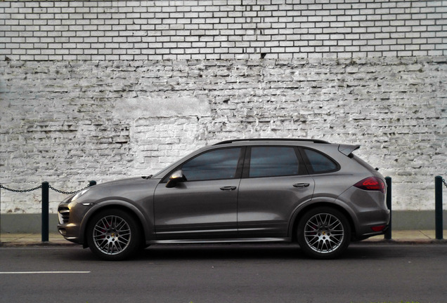 Porsche 958 Cayenne GTS