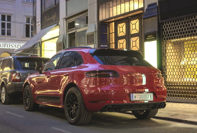 Porsche 95B Macan GTS