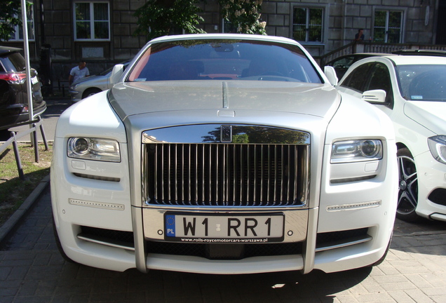 Rolls-Royce Mansory White Ghost EWB Limited