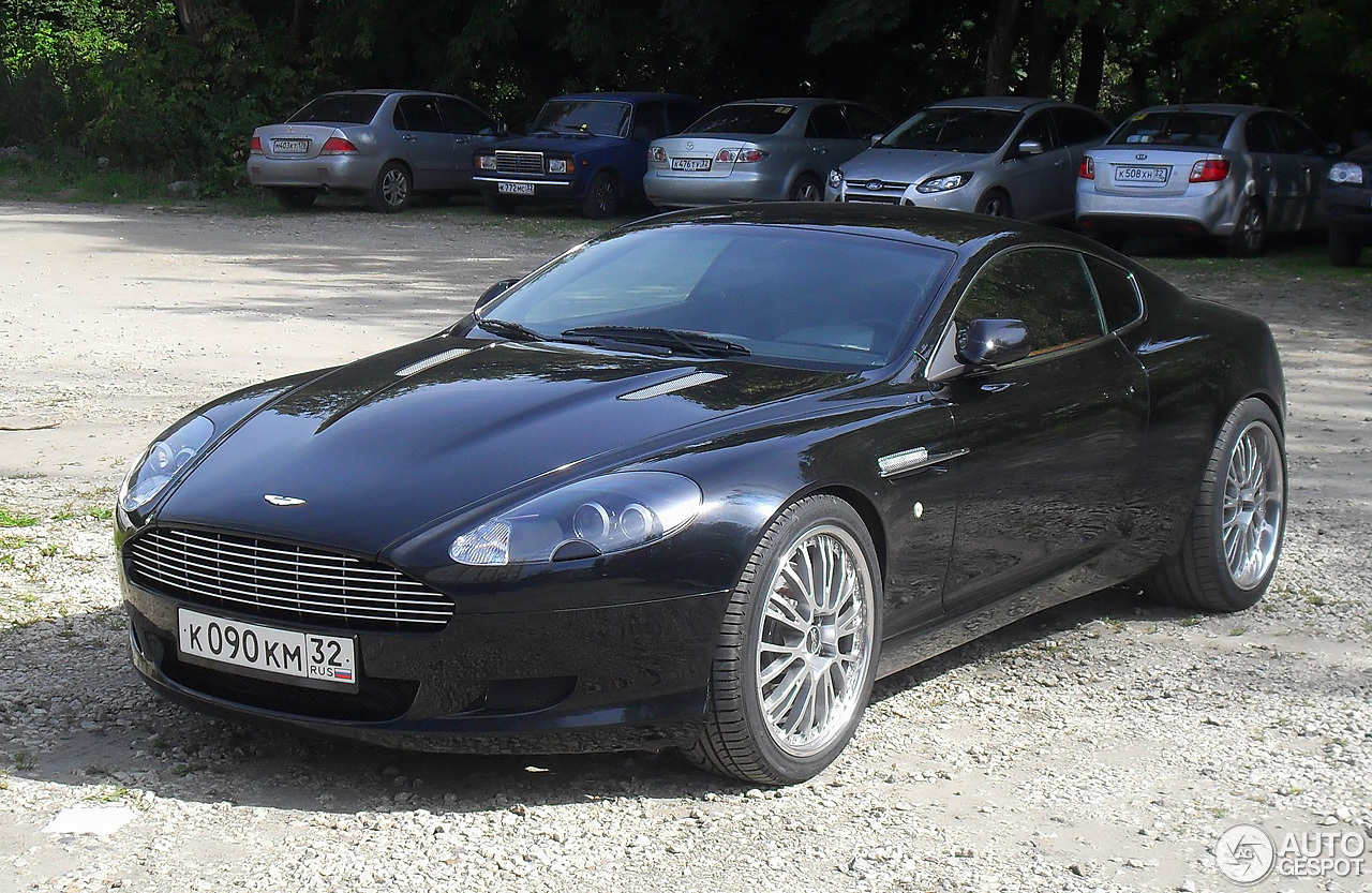 Aston Martin DB9