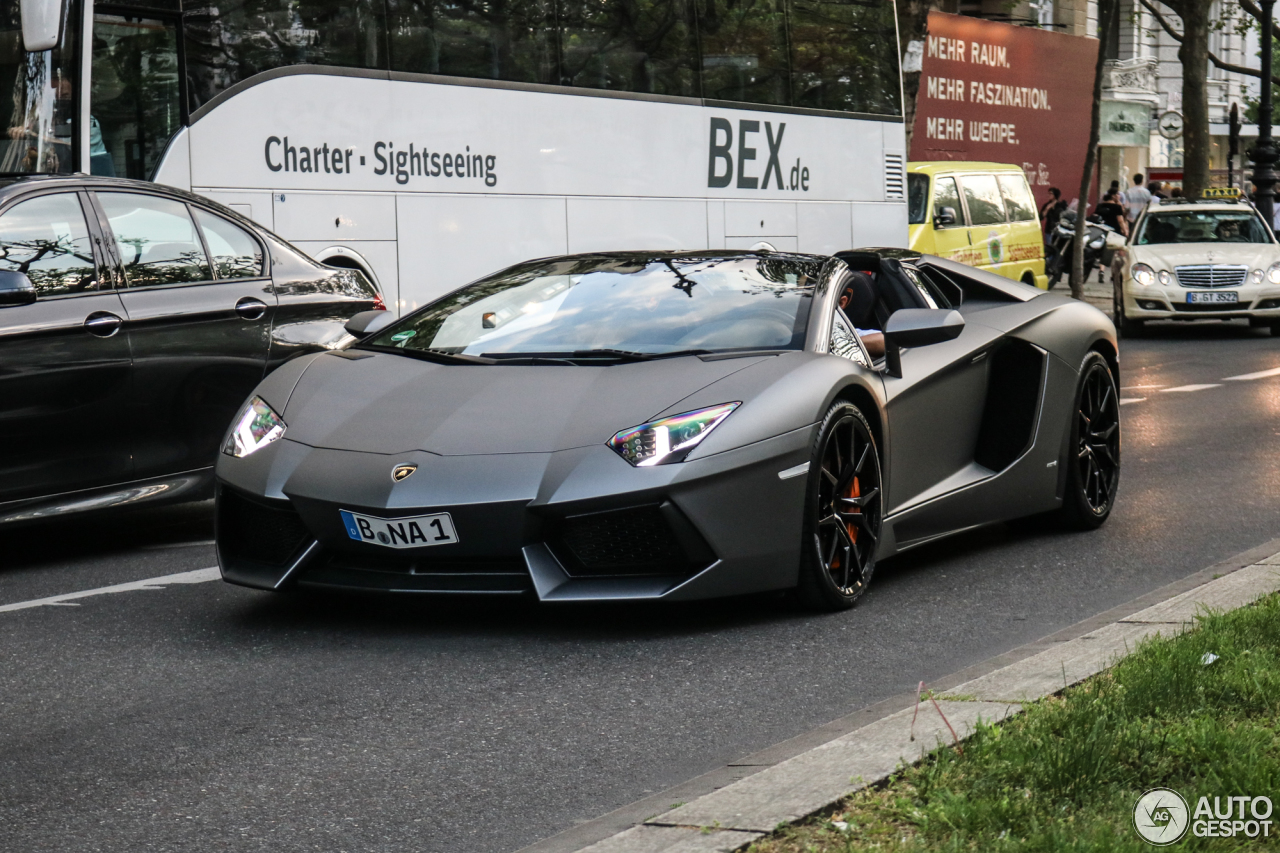 Lamborghini Aventador LP700-4 Roadster