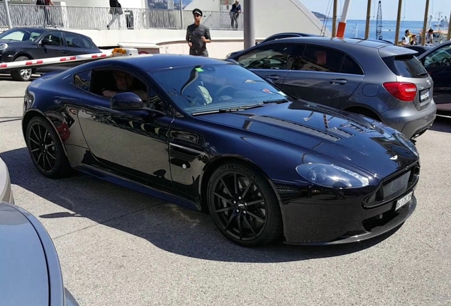 Aston Martin V12 Vantage S