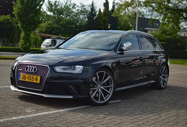 Audi RS4 Avant B8