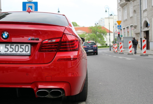 BMW M5 F10 2011