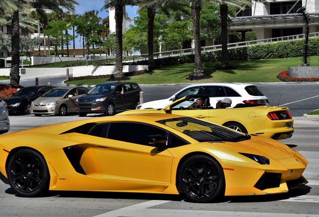 Lamborghini Aventador LP700-4