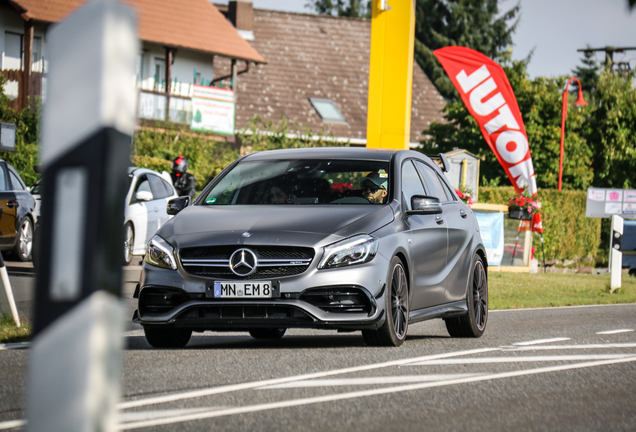 Mercedes-AMG A 45 W176 2015