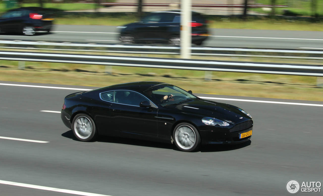 Aston Martin DB9