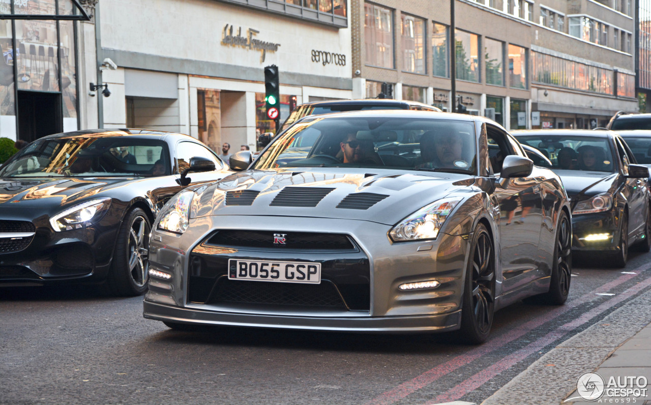 Nissan GT-R HKS GT800