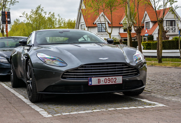 Aston Martin DB11