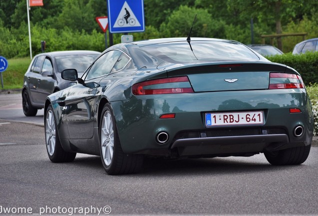 Aston Martin V8 Vantage