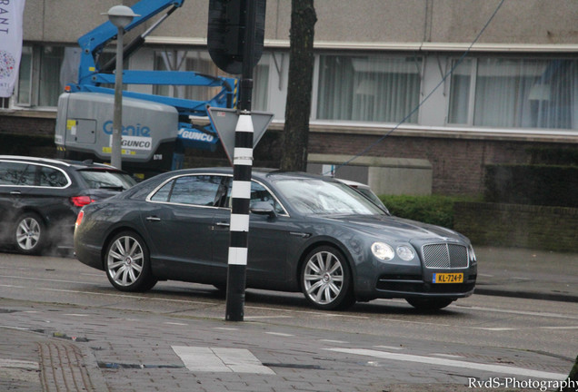 Bentley Flying Spur V8