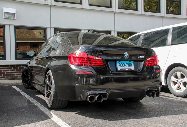 BMW M5 F10 2011