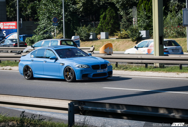 BMW M5 F10 2011