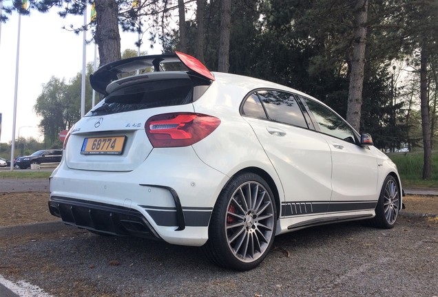 Mercedes-AMG A 45 W176 2015