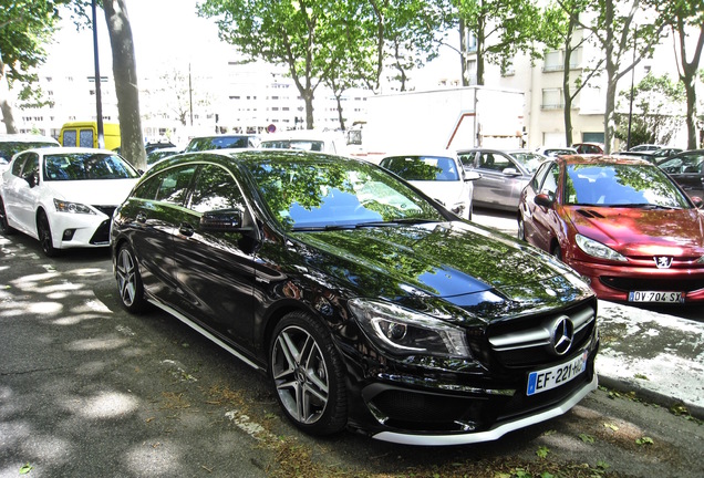 Mercedes-Benz CLA 45 AMG Shooting Brake