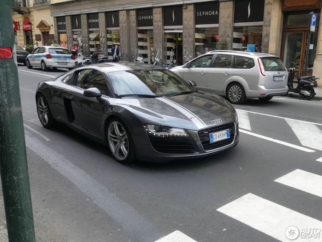 Audi R8