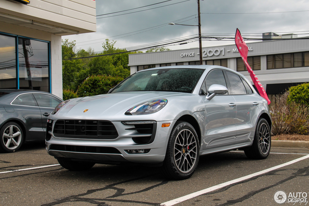 Porsche 95B Macan Turbo