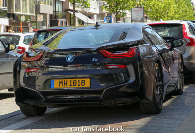 BMW i8