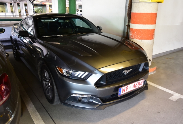 Ford Mustang GT 2015