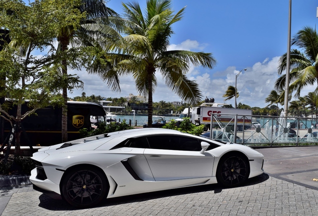 Lamborghini Aventador LP700-4