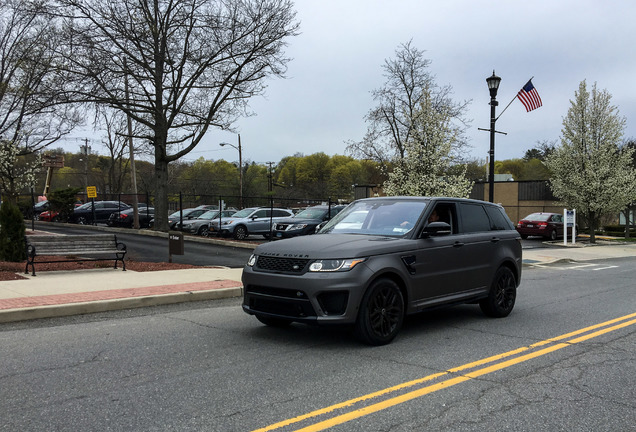 Land Rover Range Rover Sport SVR