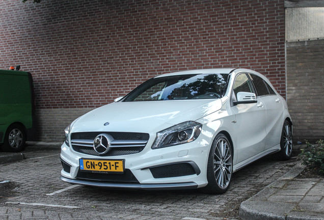 Mercedes-Benz A 45 AMG