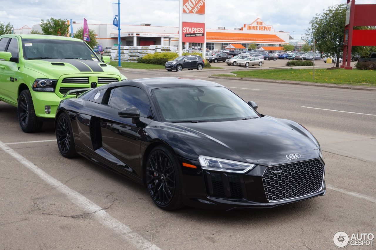 Audi R8 V10 Plus 2015