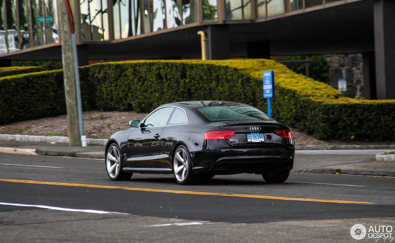 Audi RS5 B8 2012