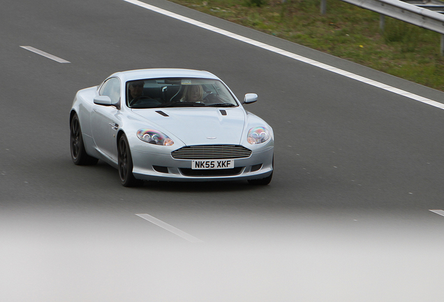 Aston Martin DB9