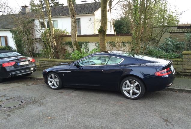 Aston Martin DB9