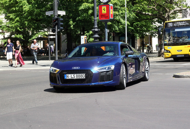 Audi R8 V10 Plus 2015