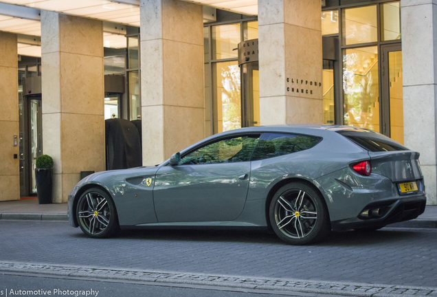 Ferrari FF