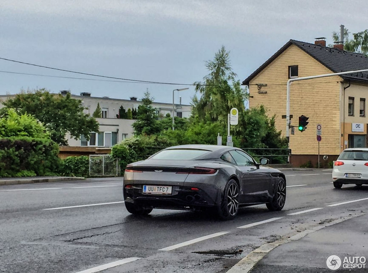 Aston Martin DB11