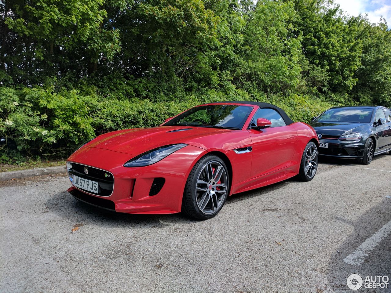 Jaguar F-TYPE R Convertible