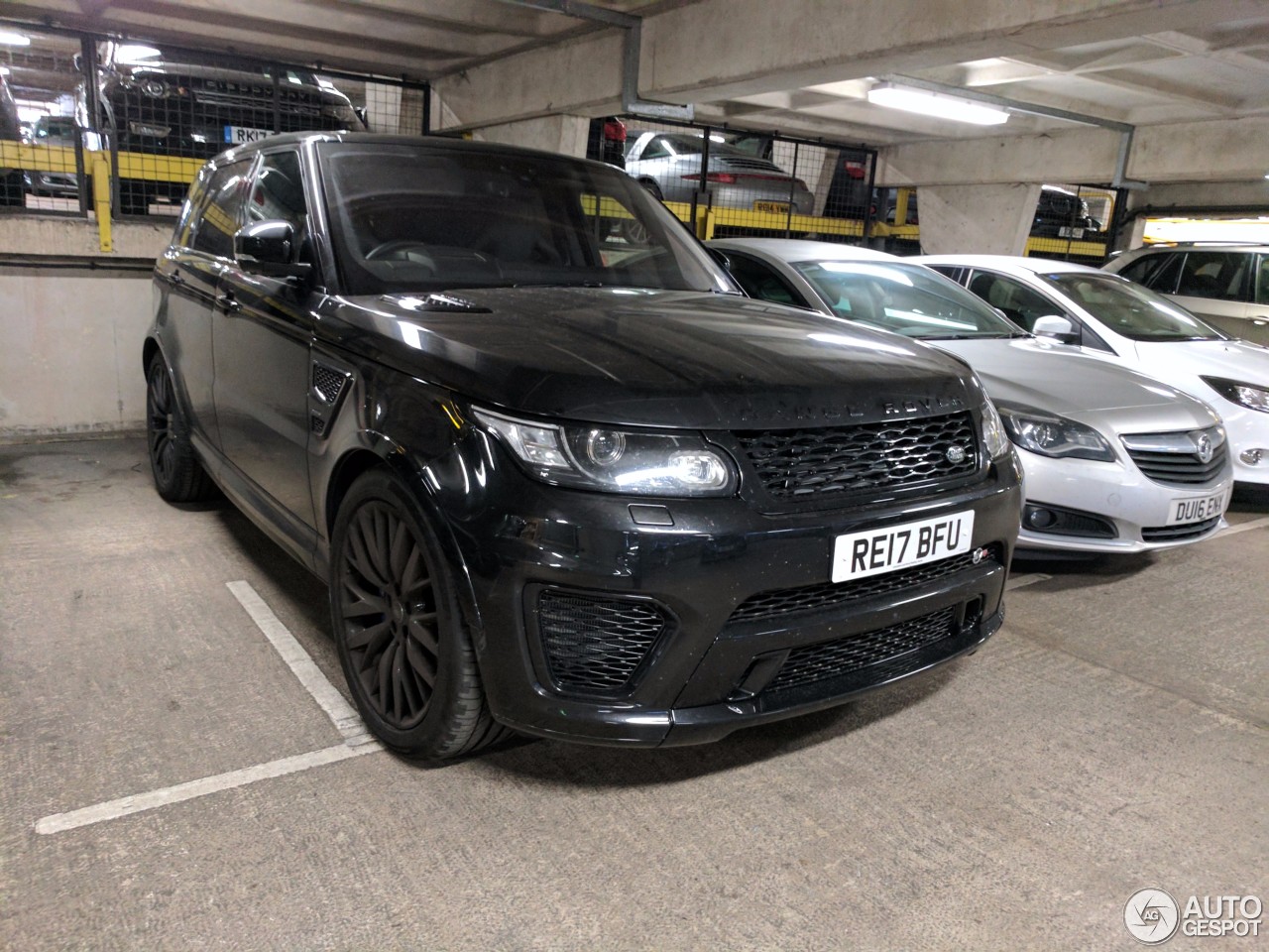 Land Rover Range Rover Sport SVR