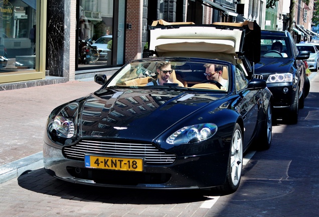 Aston Martin V8 Vantage Roadster