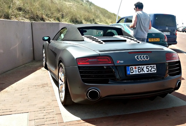 Audi R8 V10 Spyder 2013