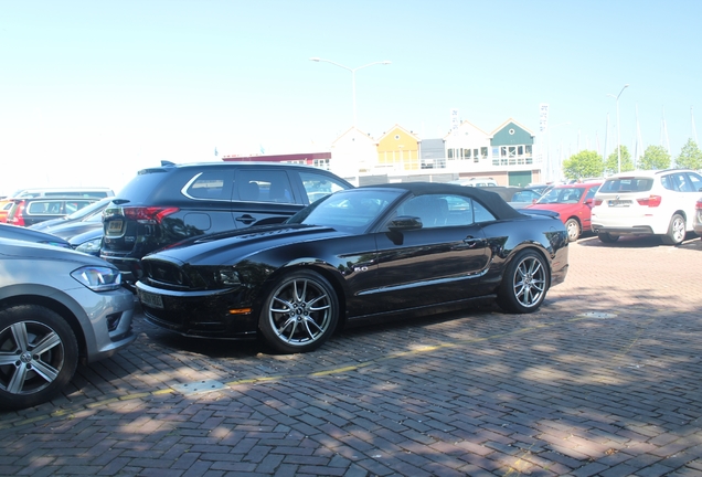 Ford Mustang GT Convertible 2013