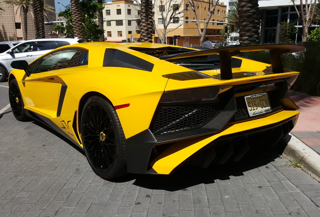 Lamborghini Aventador LP750-4 SuperVeloce