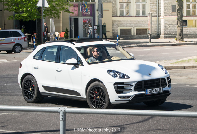 Porsche 95B Macan Turbo