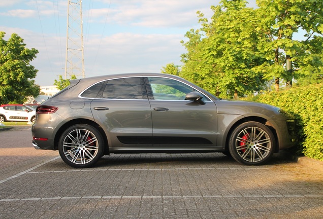 Porsche 95B Macan Turbo