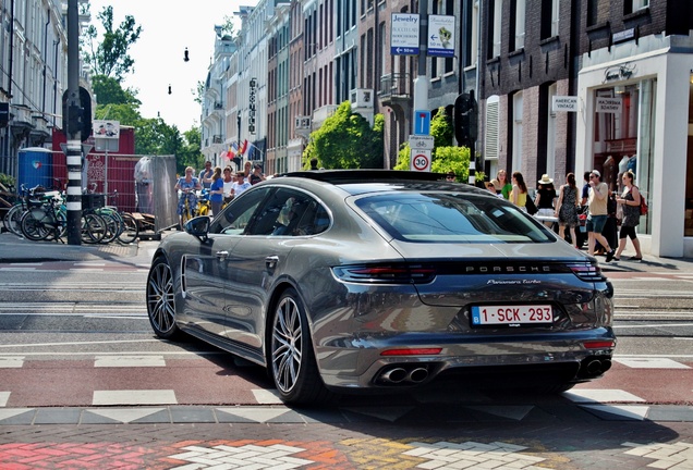 Porsche 971 Panamera Turbo