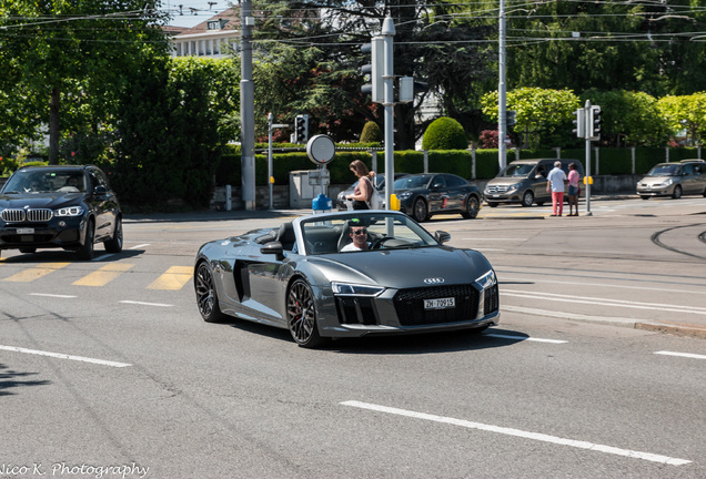 Audi R8 V10 Spyder 2016