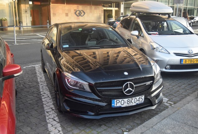 Mercedes-Benz CLA 45 AMG Shooting Brake