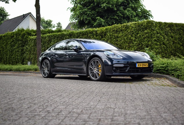 Porsche 971 Panamera Turbo