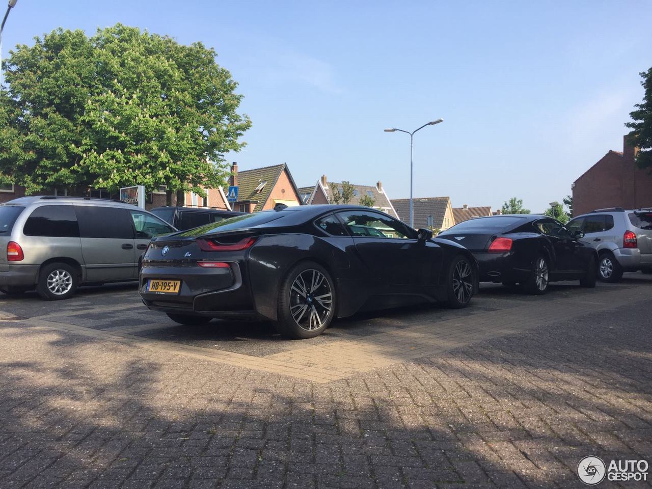 BMW i8