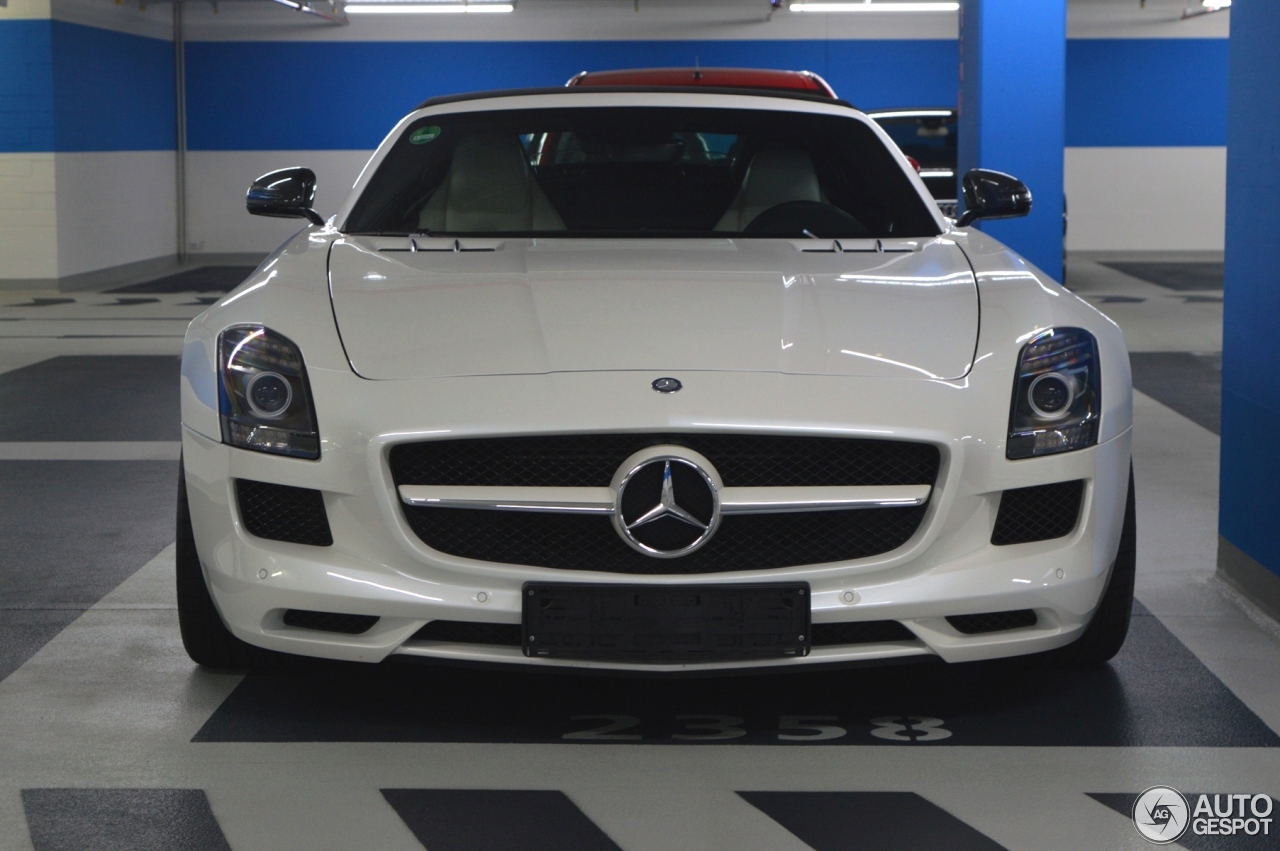 Mercedes-Benz SLS AMG Roadster